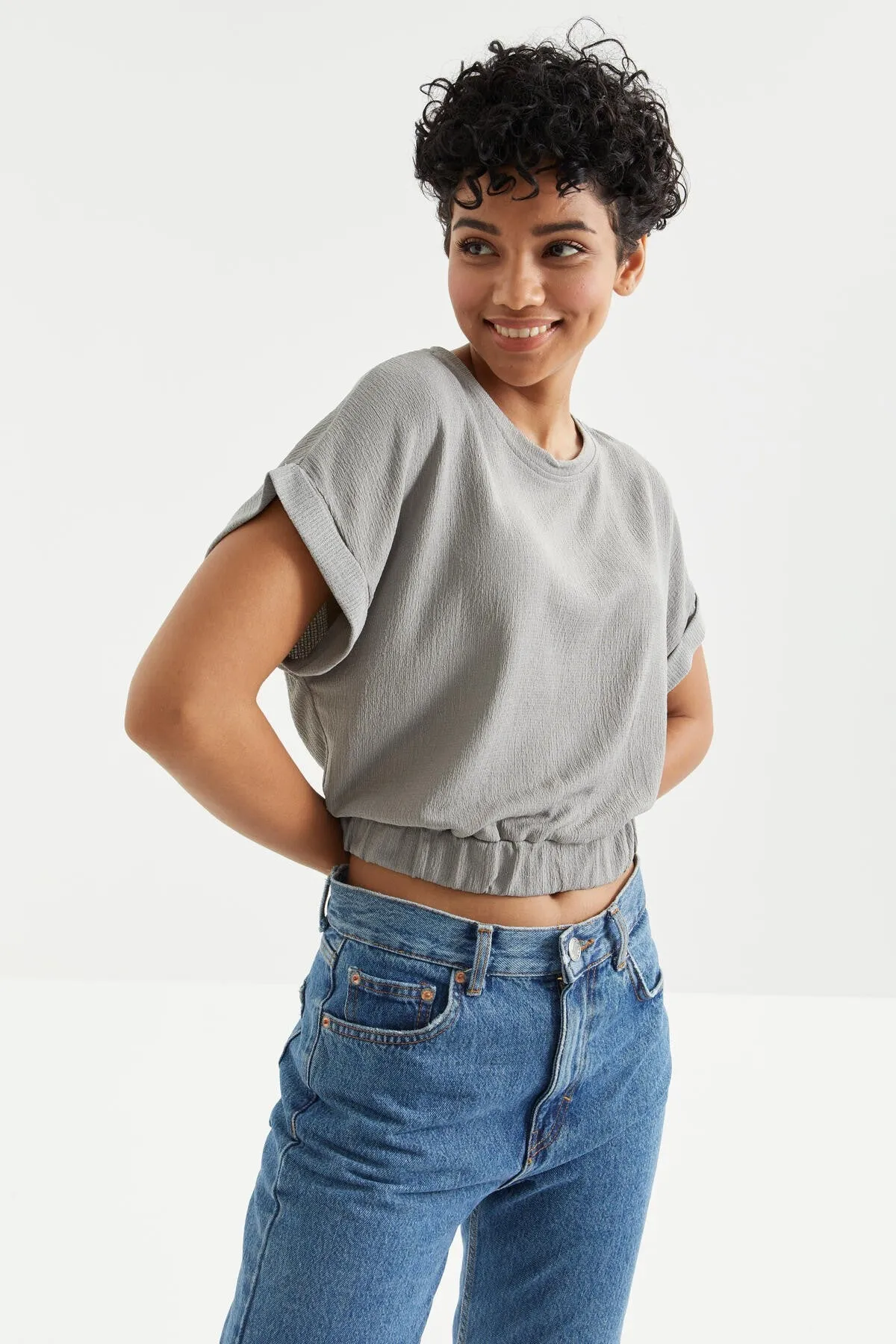 basic o yaka beli lastikli bürümcük kumaş kadin crop top t-shirt - 97227