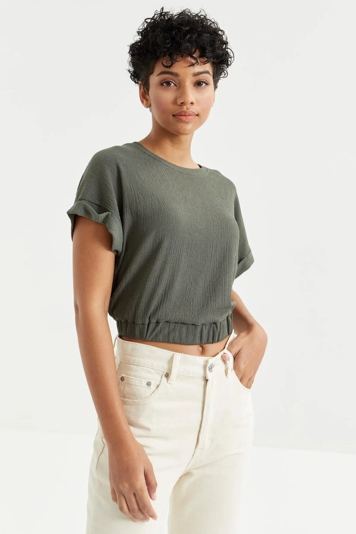 basic o yaka beli lastikli bürümcük kumaş kadin crop top t-shirt - 97227