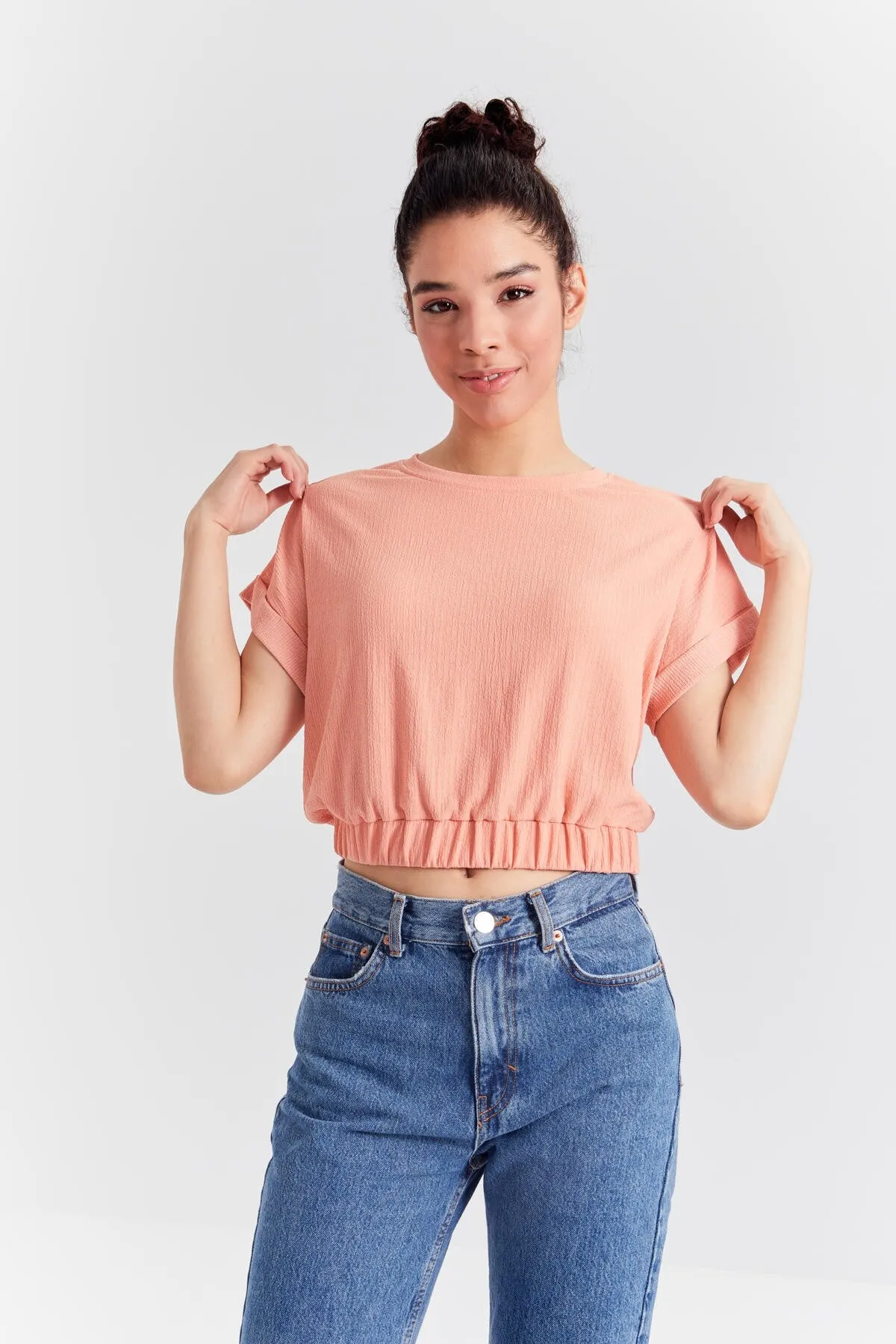 basic o yaka beli lastikli bürümcük kumaş kadin crop top t-shirt - 97227
