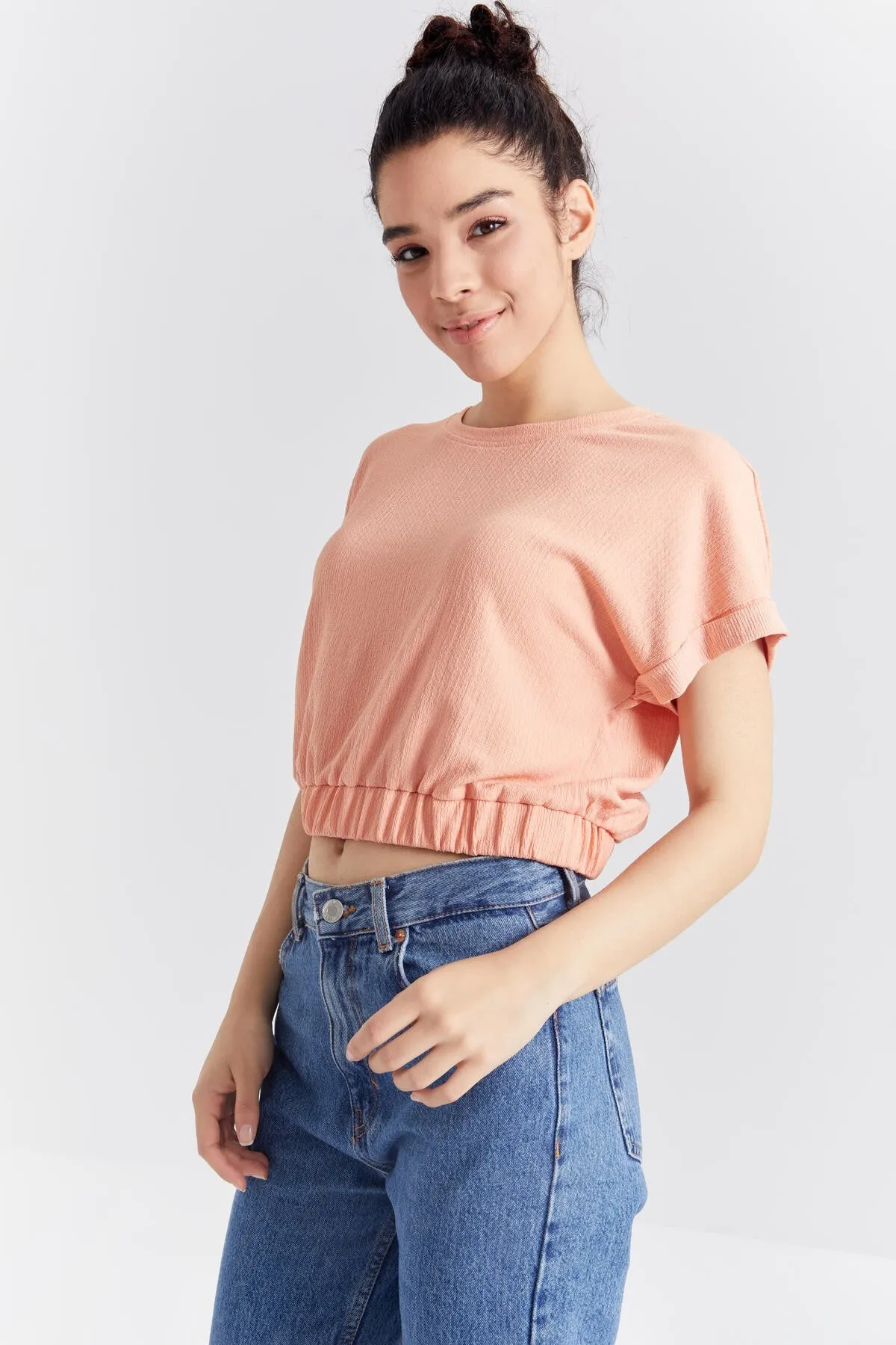 basic o yaka beli lastikli bürümcük kumaş kadin crop top t-shirt - 97227