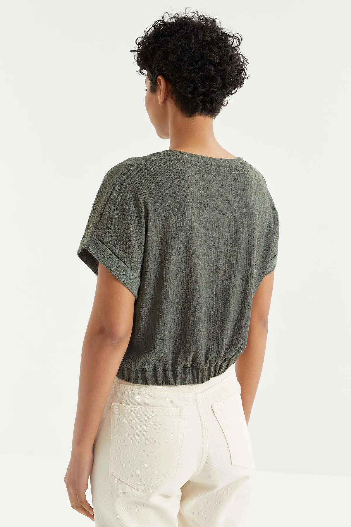 basic o yaka beli lastikli bürümcük kumaş kadin crop top t-shirt - 97227