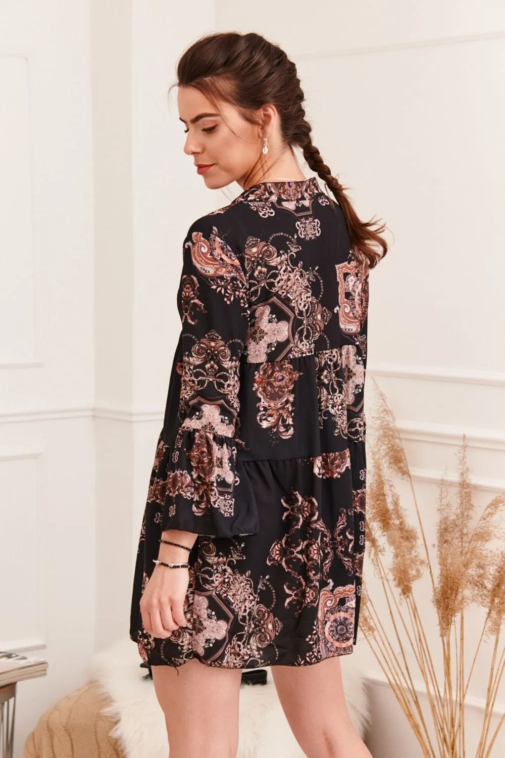 Black dress with attractive patterns 3715