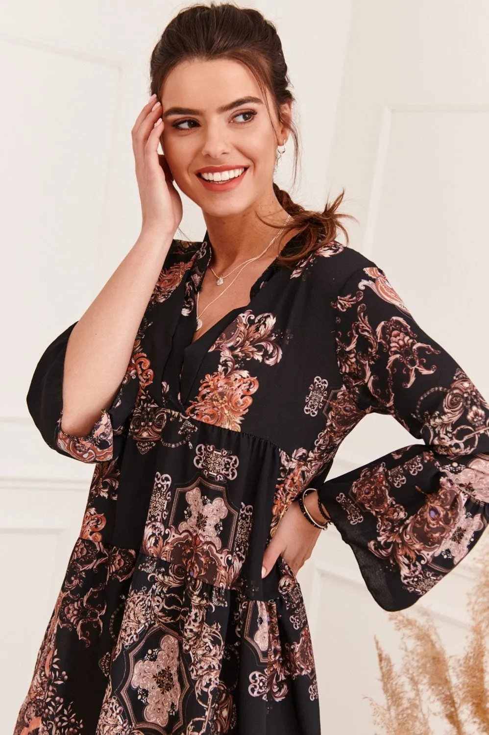 Black dress with attractive patterns 3715