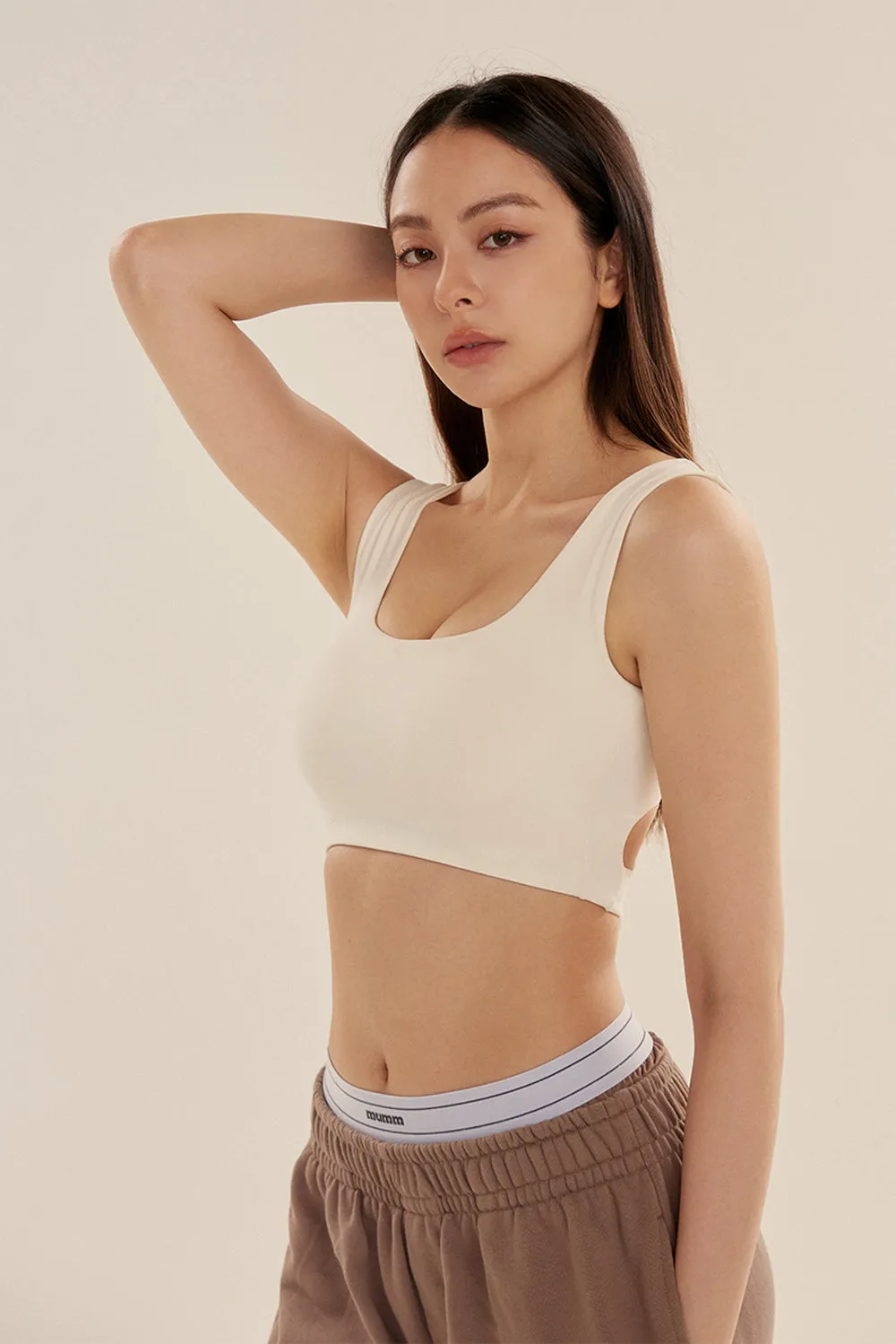 一週七天寬肩帶BraTop<br>7 Days a Week Back Line BRA TOP