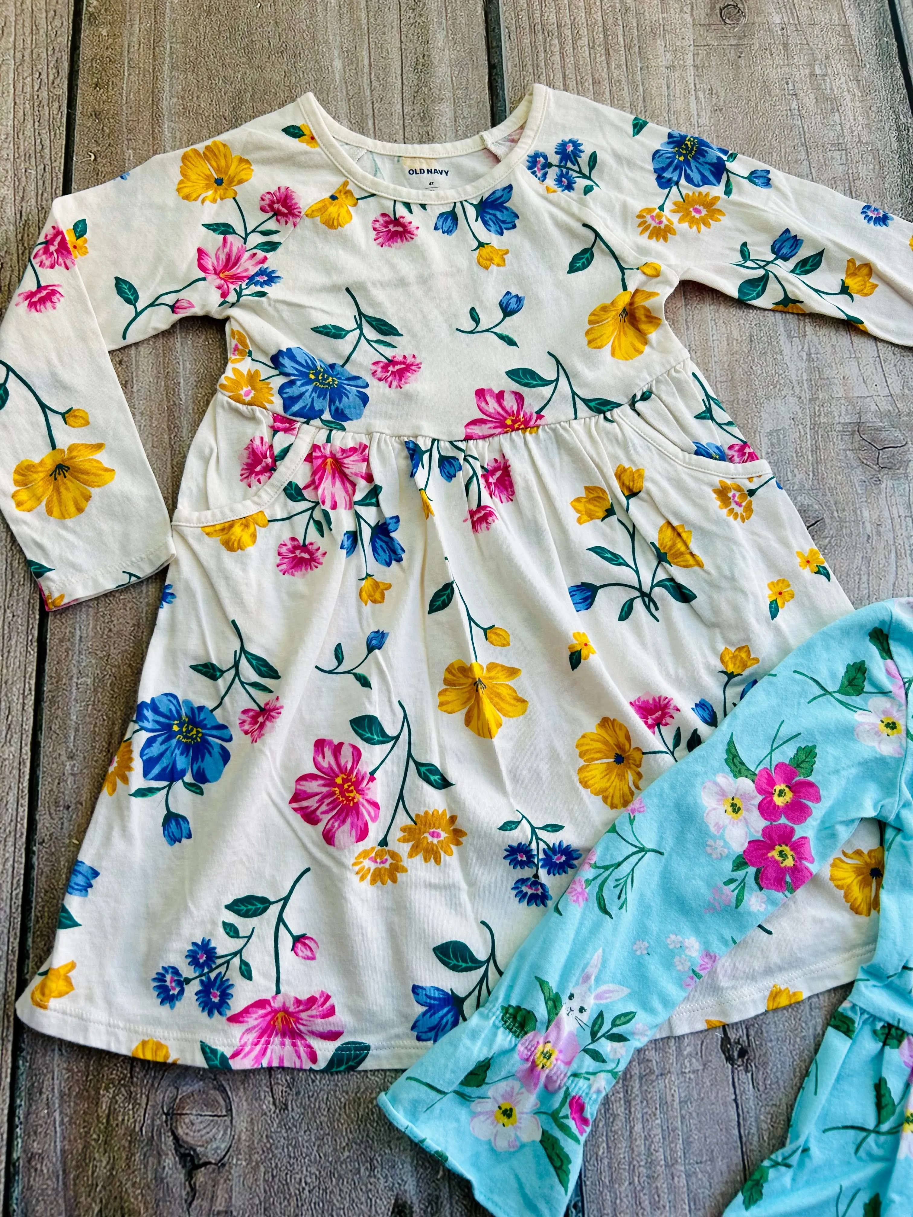 Carter’s and Old Navy size 4T girls floral print dress bundle, Kids 4/4T