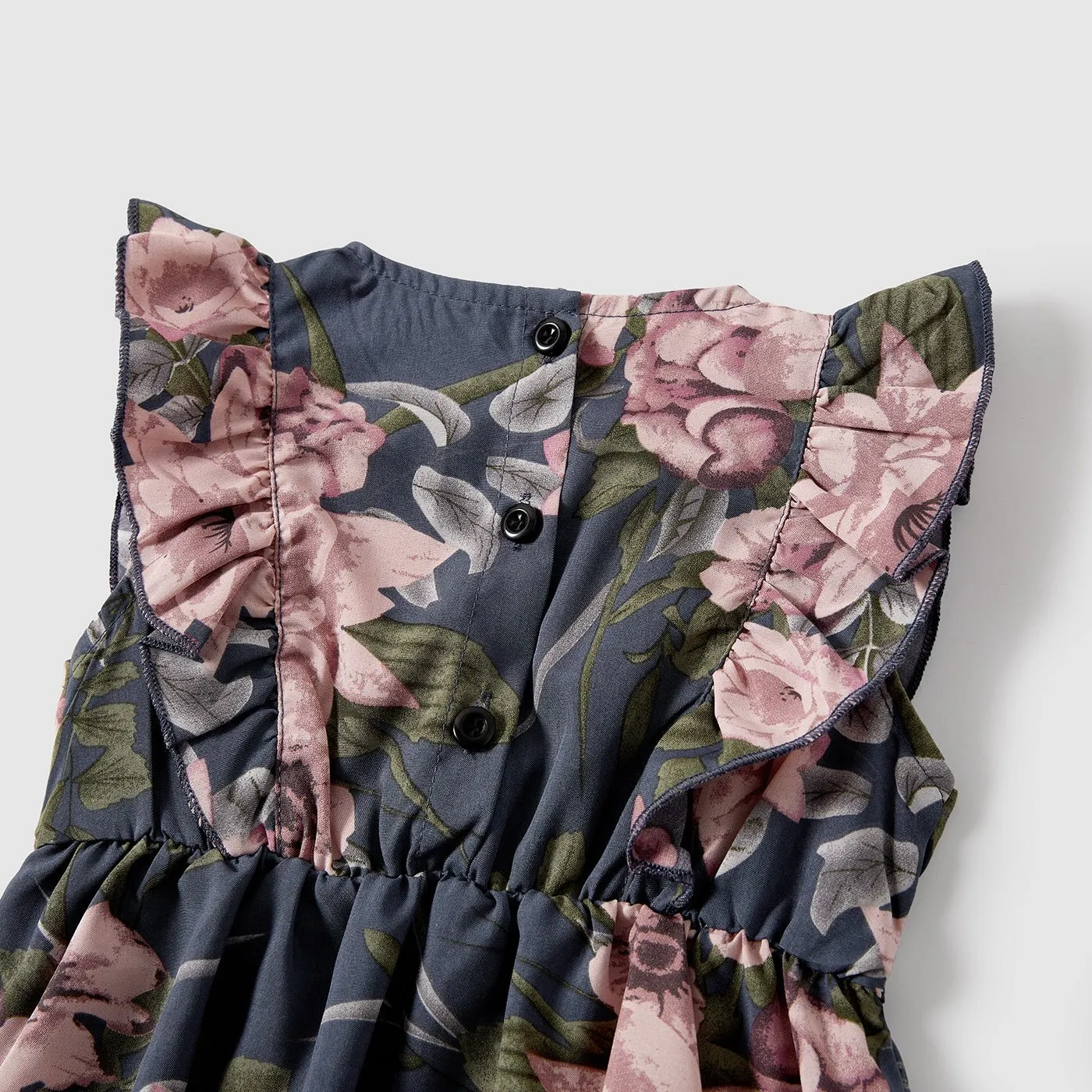Family Matching Outfits Floral Printed V-neck Cami Dress and T-shirts with Pocket