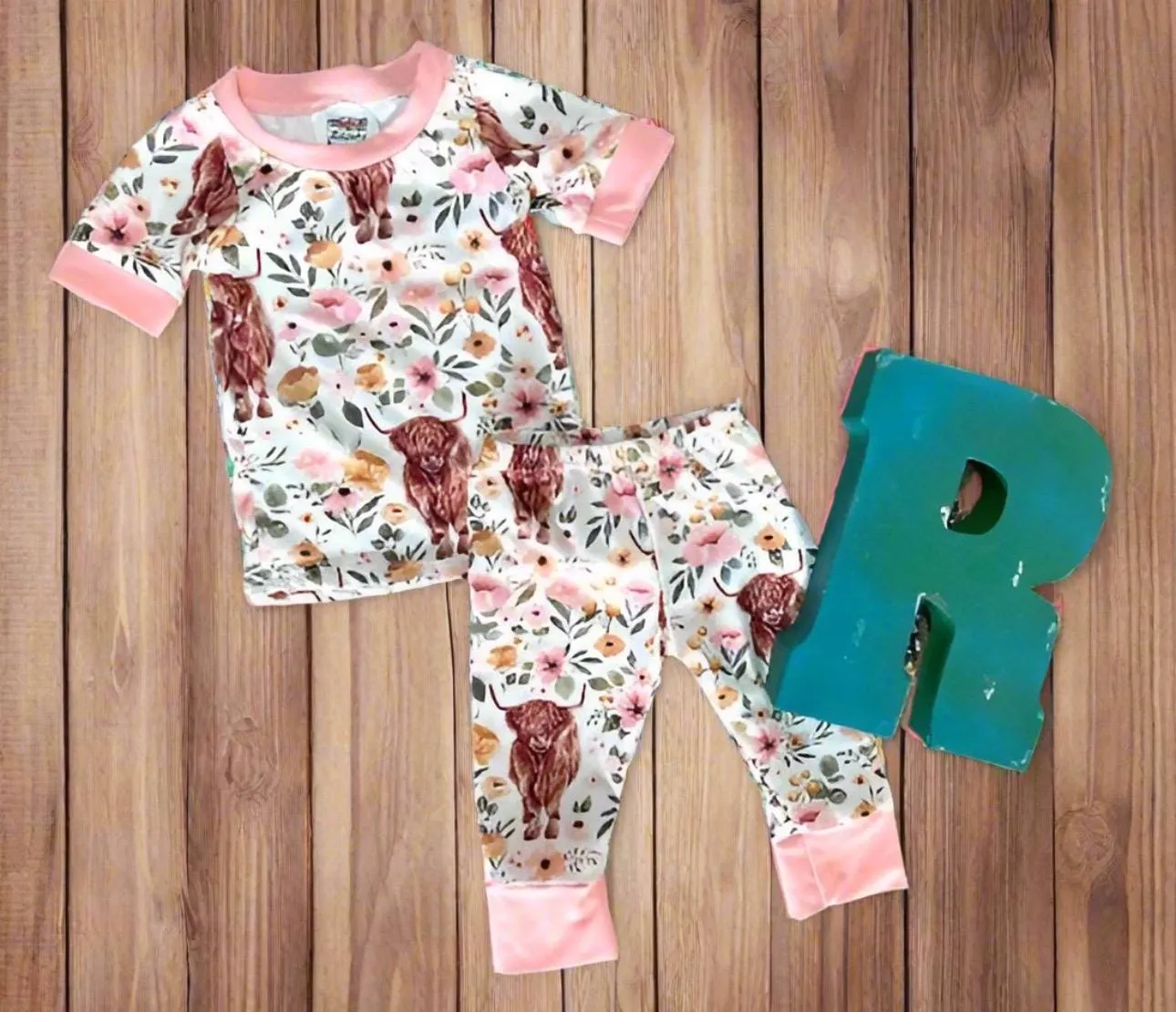 HIGHLAND COW Pajamas, Cows and Flowers