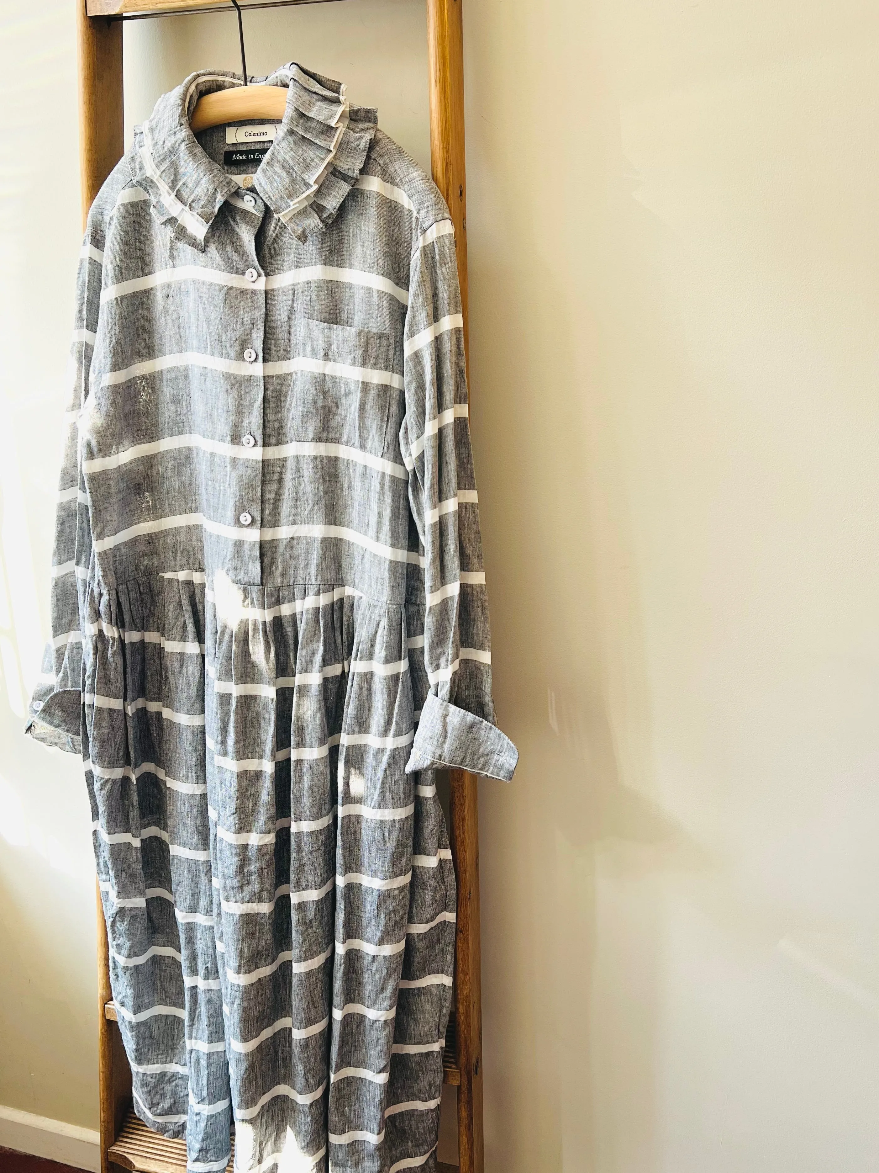 Irish Linen Ruffle Collar Dress / Gray Stripe