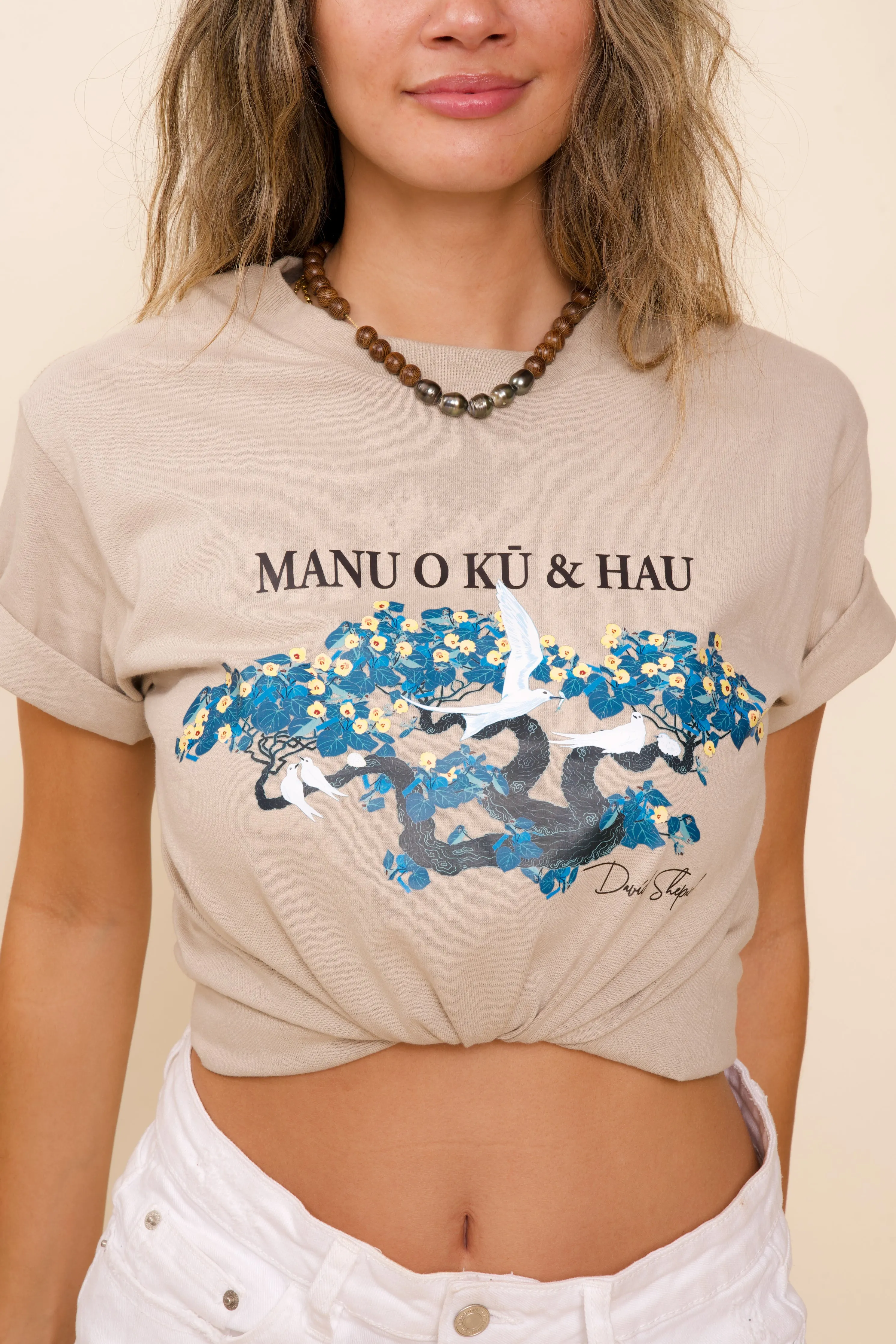 Manu-o-Kū & Flowering Hau Tree Tan T-Shirt