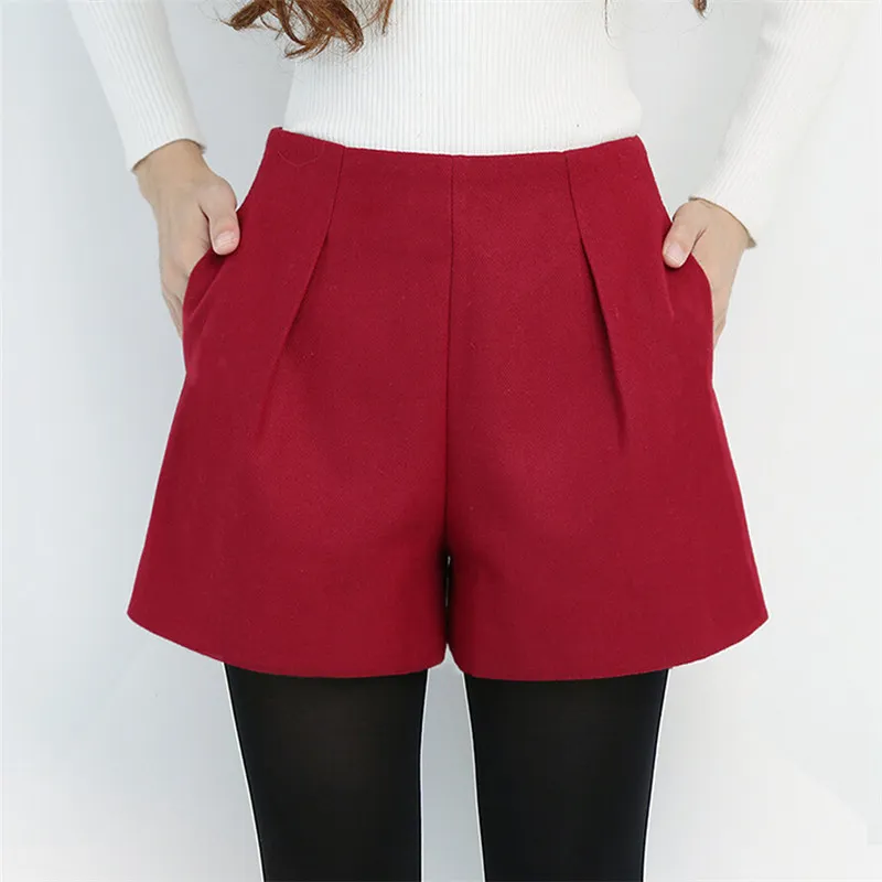 Women's Winter Casual Wool Loose Shorts With Pockets